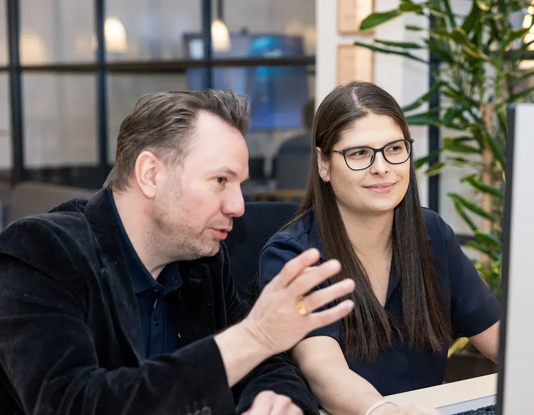 ClickLearn x Helion B2B case study: 286% increase in monthly global leads